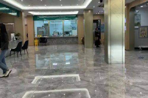 余东医生技术实力出色